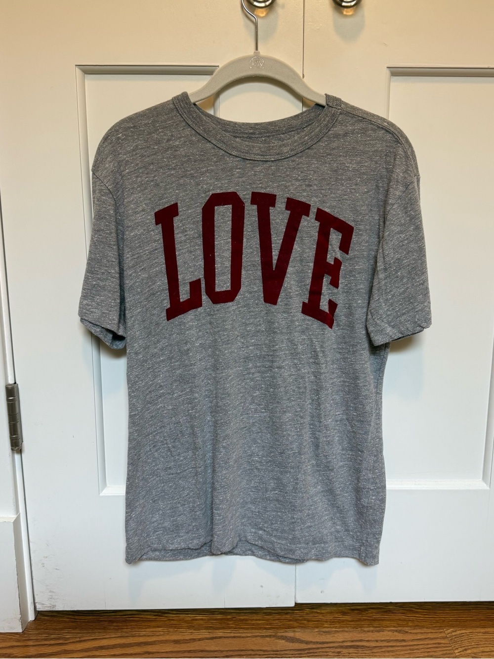 Chaser Love T-Shirt in Streaky Grey